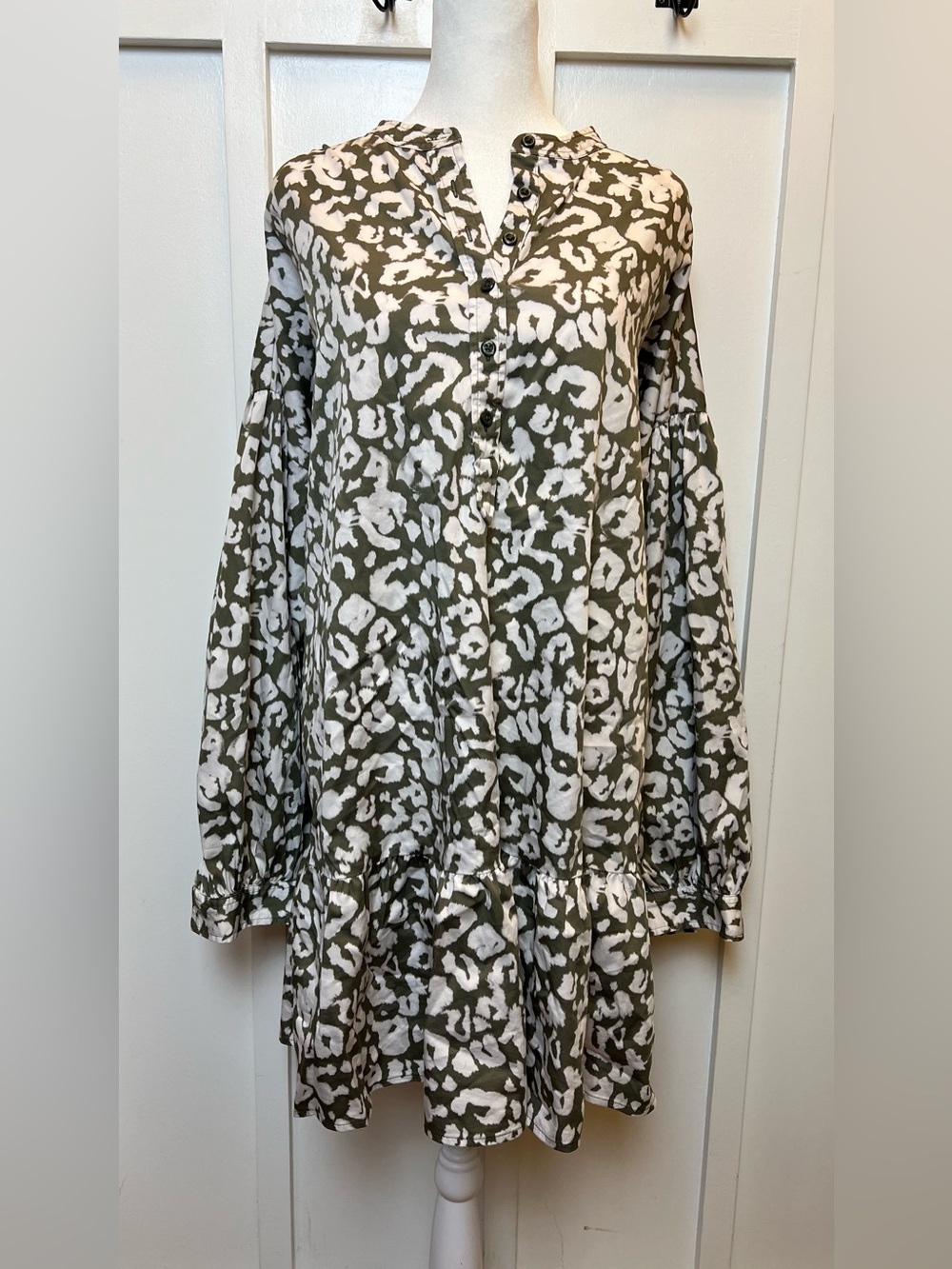 Elizabeth James Green White Swing Dress Size XL Cottagecore Prairie Preppy AOP